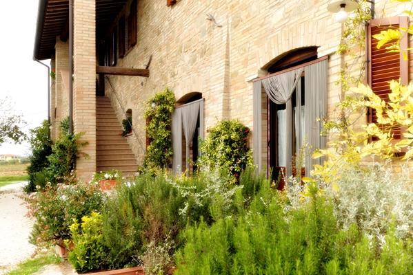 Agriturismo Bellarosa Assisi Buitenkant foto