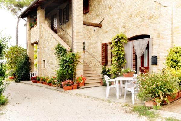 Agriturismo Bellarosa Assisi Buitenkant foto